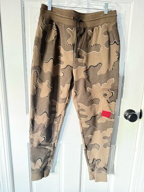 Hugo Boss Dromwell Camo Joggers Small NWOT